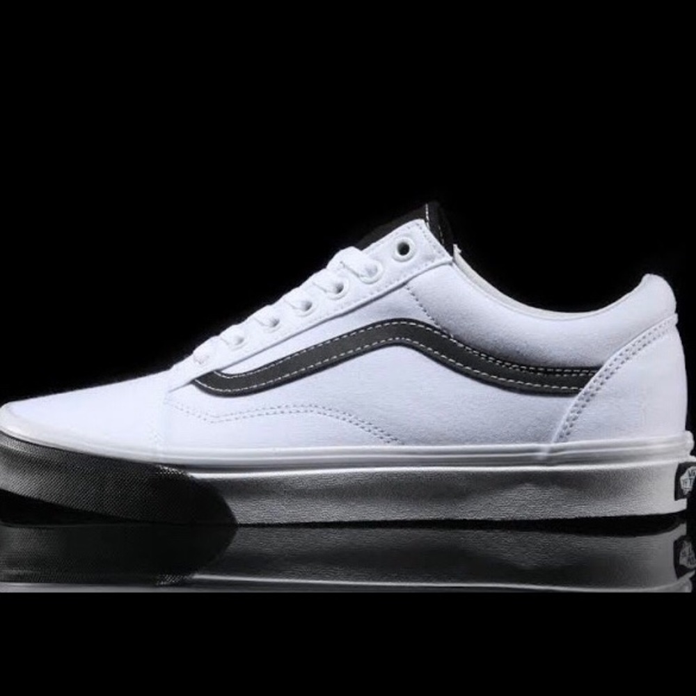 Old school vans black and white - Picture 2 of 3